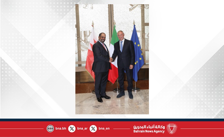 وزير المالية والاقتصاد الوطني يلتقي وزير الشركات وصنع في إيطاليا